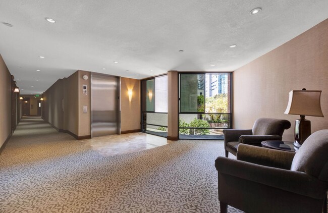 750 State St San Diego, CA 92101 photo 5