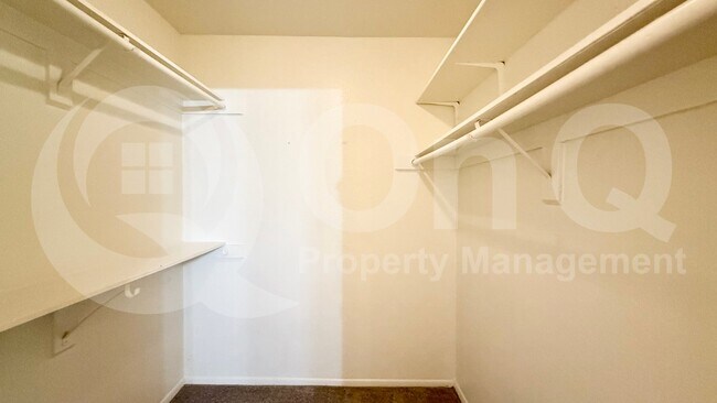 3132 W Harmont Dr Phoenix, AZ 85051 photo 3