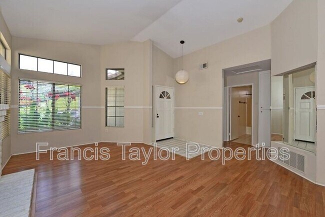 11893 Caminito Ryone San Diego, CA 92128 photo 2