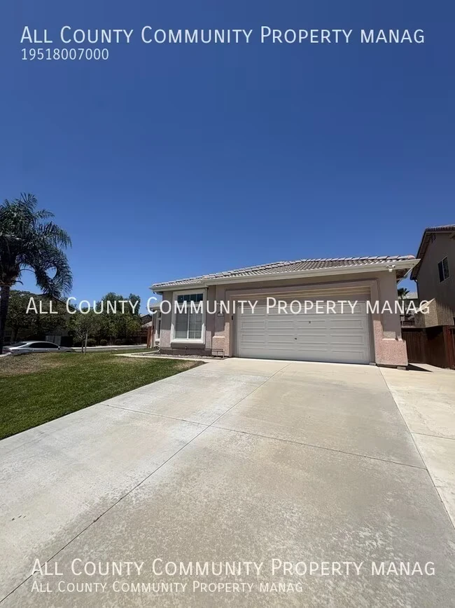 39560 Bonaire Way Murrieta, CA 92563 photo 2