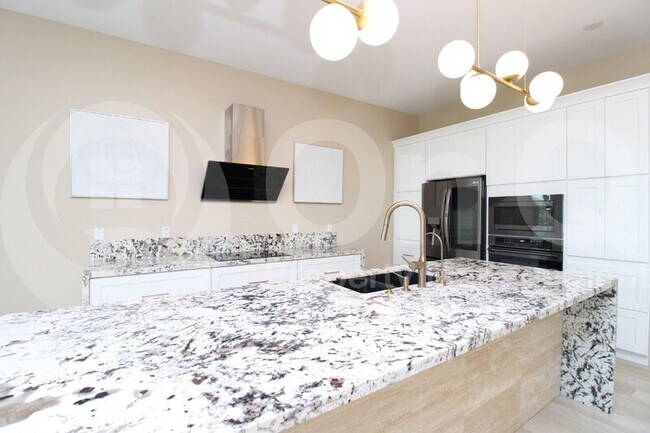 2777 W Queen Creek Rd Chandler, AZ 85248 photo 3
