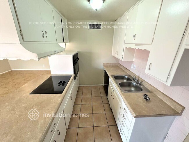 3608 W Ocotillo Rd Phoenix, AZ 85019 photo 4