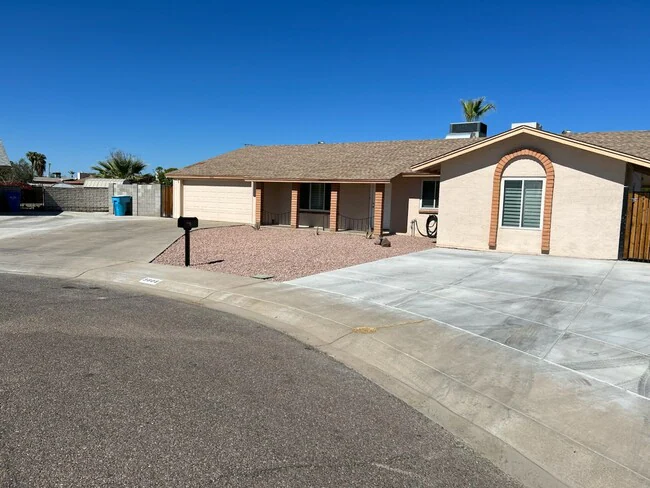 3808 W Malapai Dr photo 3