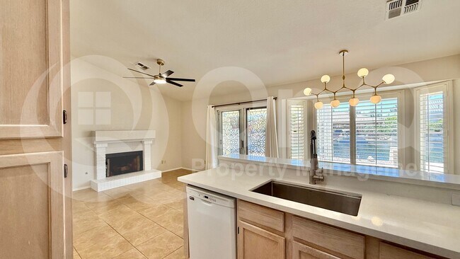 1119 E Artesian Way Gilbert, AZ 85234 photo 4