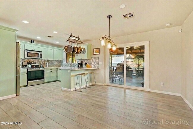 8543 E Jackrabbit Rd Scottsdale, AZ 85250 photo 4