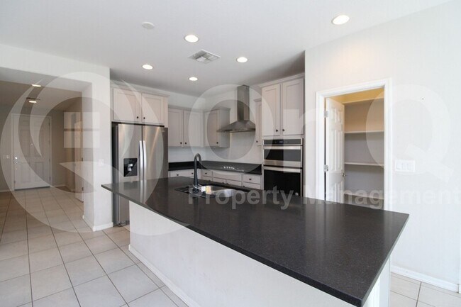 8939 W Missouri Ave Glendale, AZ 85305 photo 3