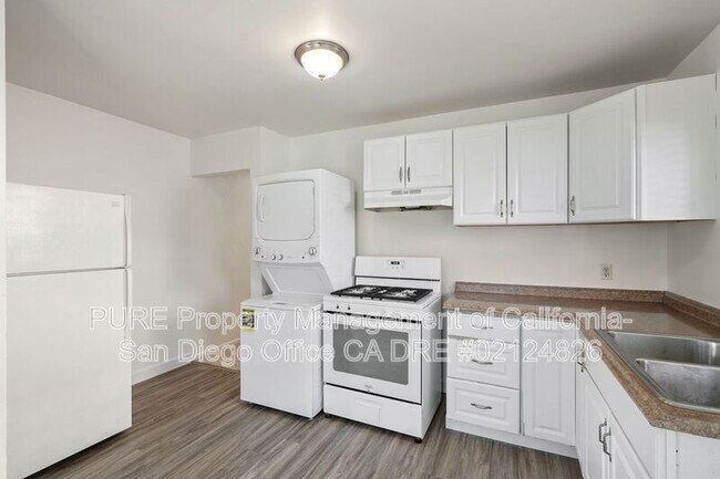 1316 Iris Ave Imperial Beach, CA 91932 photo 4