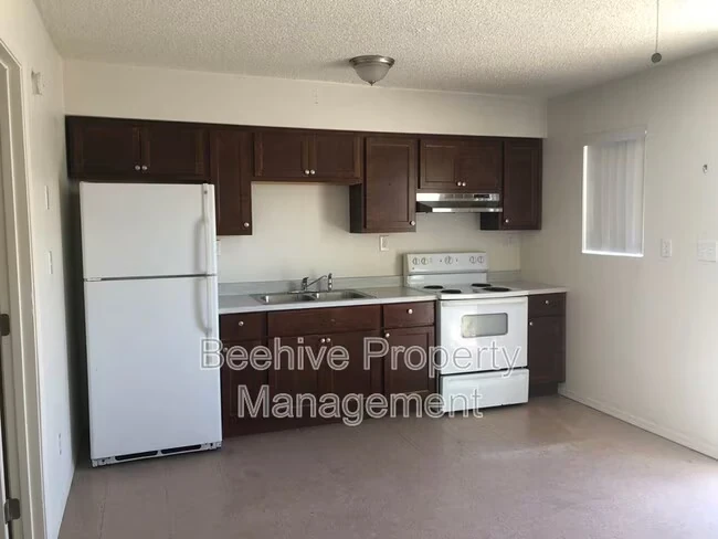 1153 E Taylor St Phoenix, AZ 85006 photo 2