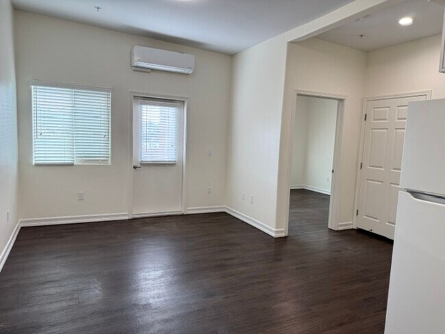2303 E 8th St National City, CA 91950 photo 2