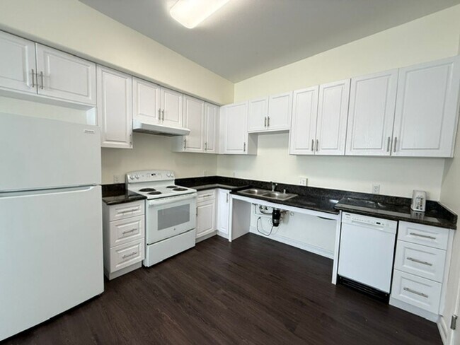 2303 E 8th St National City, CA 91950 photo 5
