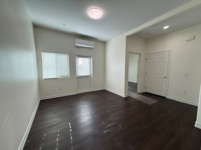 2303 E 8th St National City, CA 91950 photo 4