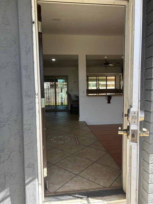 6916 W Georgia Ave Glendale, AZ 85303 photo 3