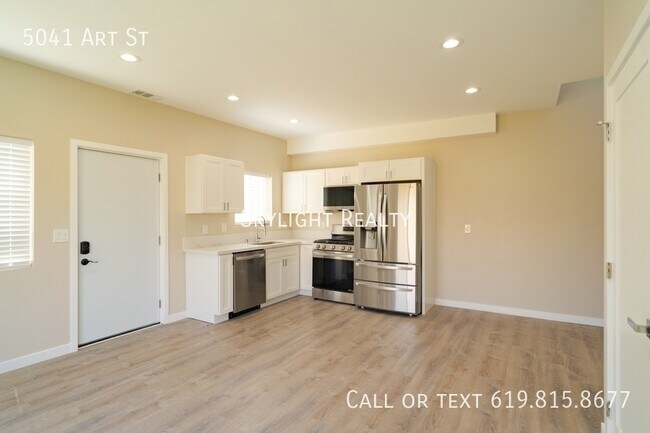 5041 Art St San Diego, CA 92115 photo 5