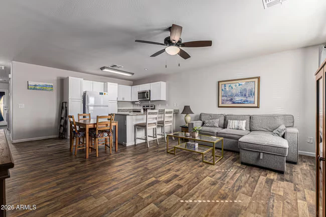 118 W Dewey Ave Coolidge, AZ 85128 photo 4