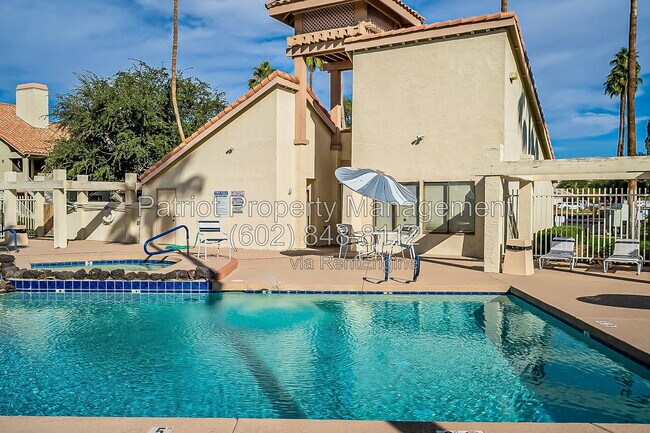 19820 N 13th Ave Phoenix, AZ 85027 photo 3