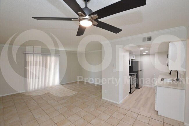 4211 E Palm Ln Phoenix, AZ 85008 photo 4