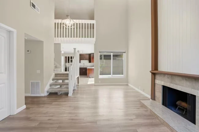 8879 Hillery Dr San Diego, CA 92126 photo 4