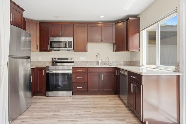 8879 Hillery Dr San Diego, CA 92126