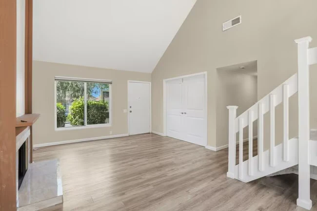 8879 Hillery Dr San Diego, CA 92126 photo 5
