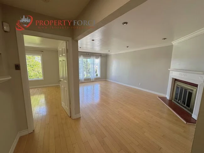2BR/2BA Single Family House on Lakeview Ave · San Francisco photo 2