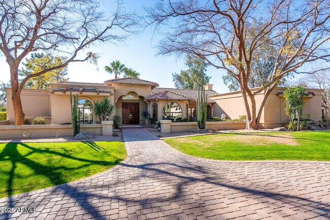 5803 E Vía Del Cielo Paradise Valley, AZ 85253 photo 2