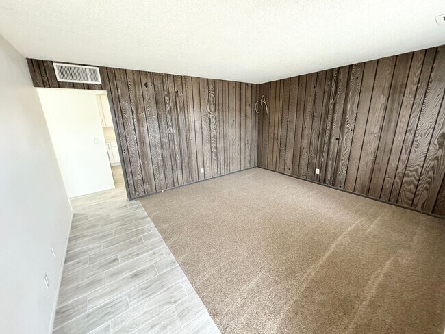 7501 E Polk St Scottsdale, AZ 85257 photo 4