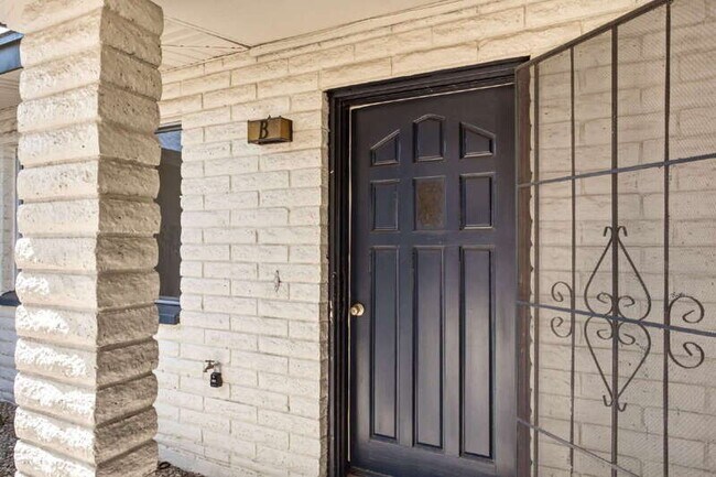 1129 N Wedgewood Cir Mesa, AZ 85203 photo 5