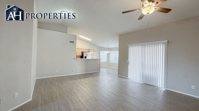 8832 W Port Au Prince Ln Peoria, AZ 85381 photo 4