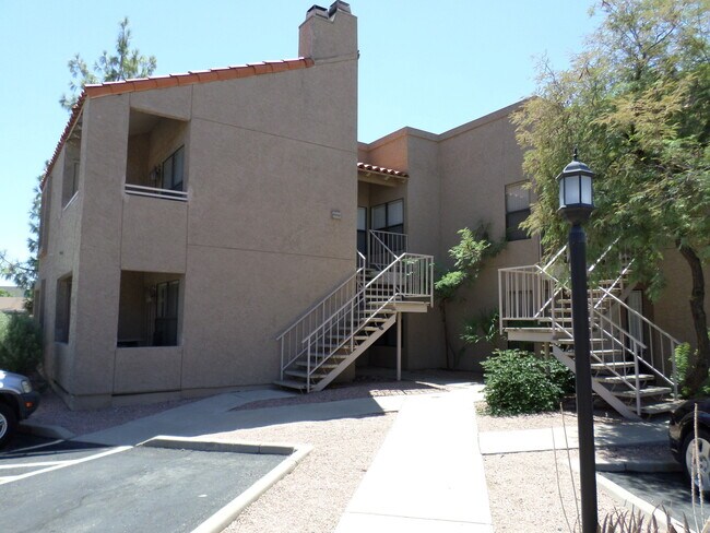 8787 E Mountain View Rd Scottsdale, AZ 85258 photo 2