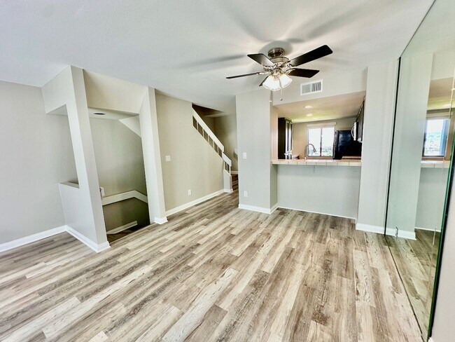 821 America Way Del Mar, CA 92014 photo 3
