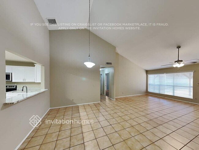 7748 W Cherry Hills Dr Peoria, AZ 85345 photo 4