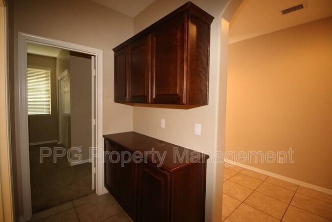 5644 W Kowalsky Ln Phoenix, AZ 85339 photo 5