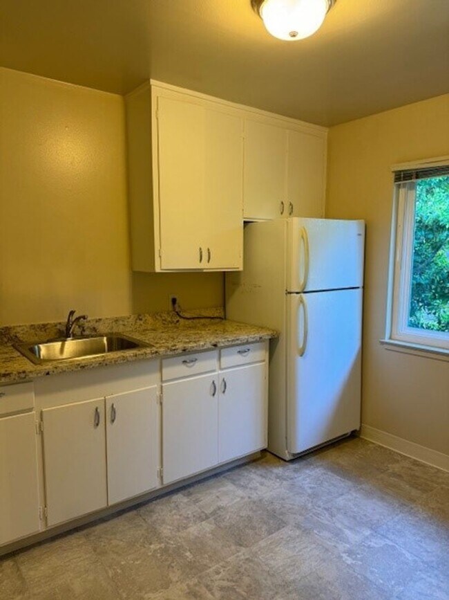 16 Kent Pl Menlo Park, CA 94025 photo 5