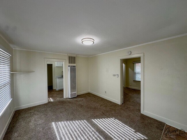 527-531 E 2nd Ave Escondido, CA 92025 photo 3