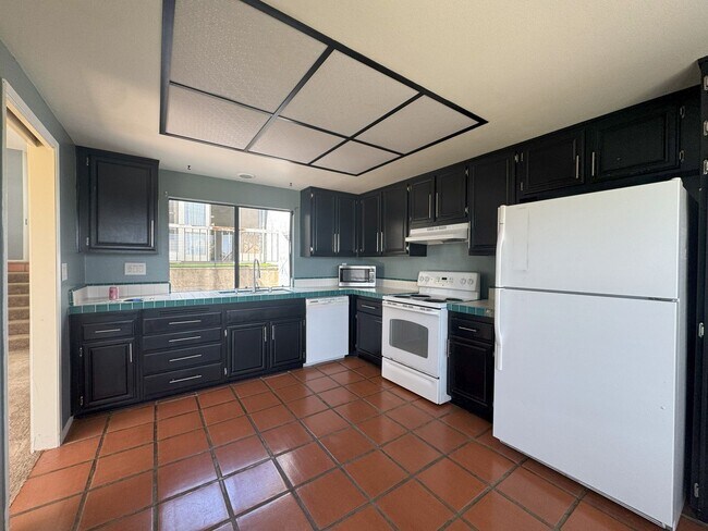 1631 Vaquero Glen Escondido, CA 92026 photo 3