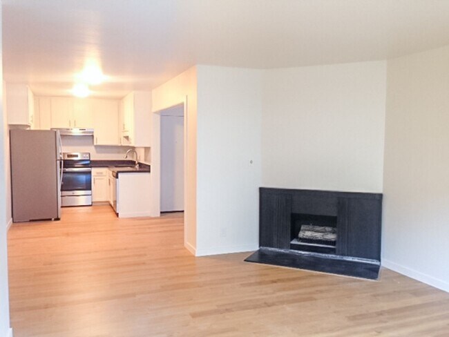 934 Sir Francis Drake Blvd Kentfield, CA 94904