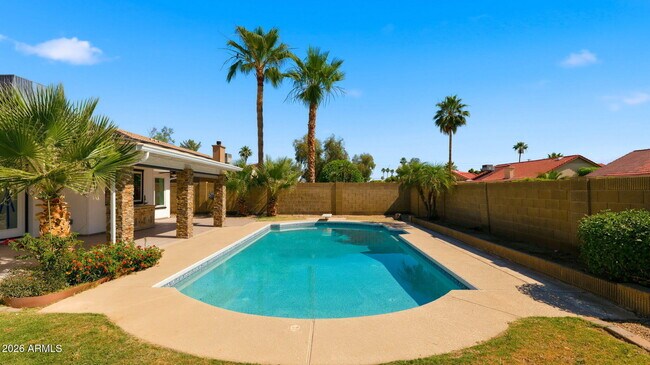 15221 North 42nd Pl Phoenix, AZ 85032 photo 5