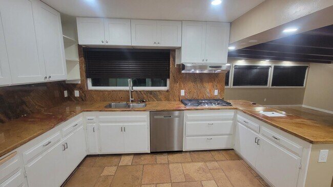2637 Granger Ave National City, CA 91950 photo 5
