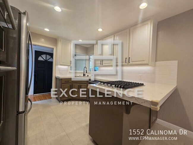 1552 Calinoma Dr San Jose, CA 95118 photo 3