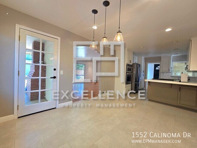 1552 Calinoma Dr San Jose, CA 95118 photo 4