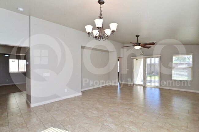 2223 E Hazeltine Way Gilbert, AZ 85298 photo 5
