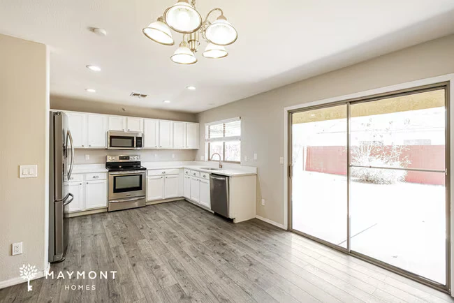 16178 W Young St Surprise, AZ 85374 photo 5