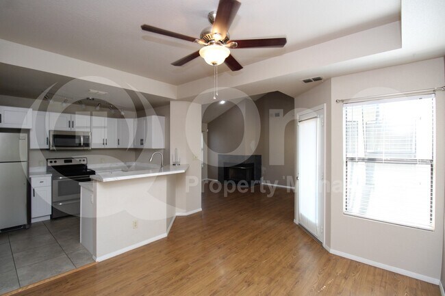 4201 N 20th St Phoenix, AZ 85016 photo 4