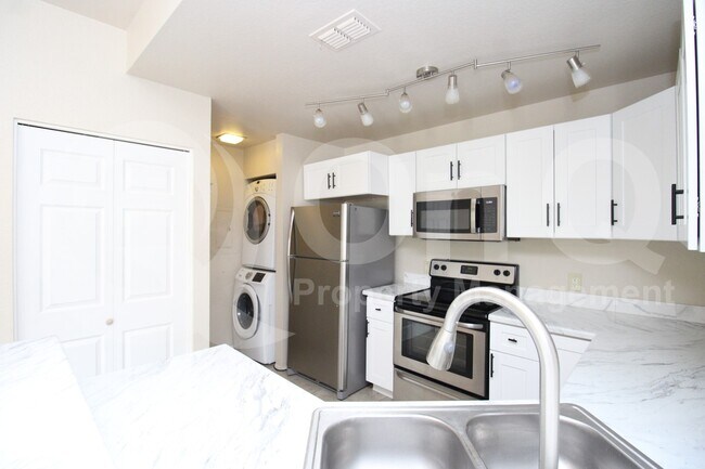 4201 N 20th St Phoenix, AZ 85016 photo 3