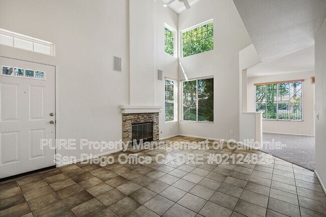 12029 World Trade Dr San Diego, CA 92128 photo 5