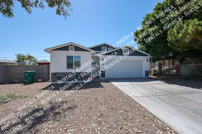 526 S Crismon Rd Mesa, AZ 85208 photo 2