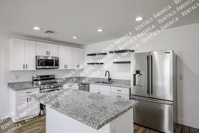 526 S Crismon Rd Mesa, AZ 85208 photo 5