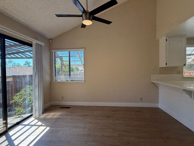 535 Bayview Park Dr Milpitas, CA 95035 photo 5