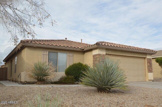 42426 W Desert Fairways Dr
