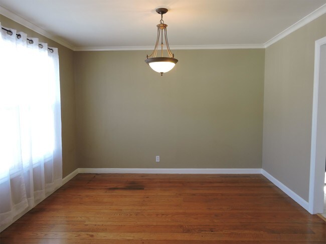 1877 8th Ave San Francisco, CA 94122 photo 4